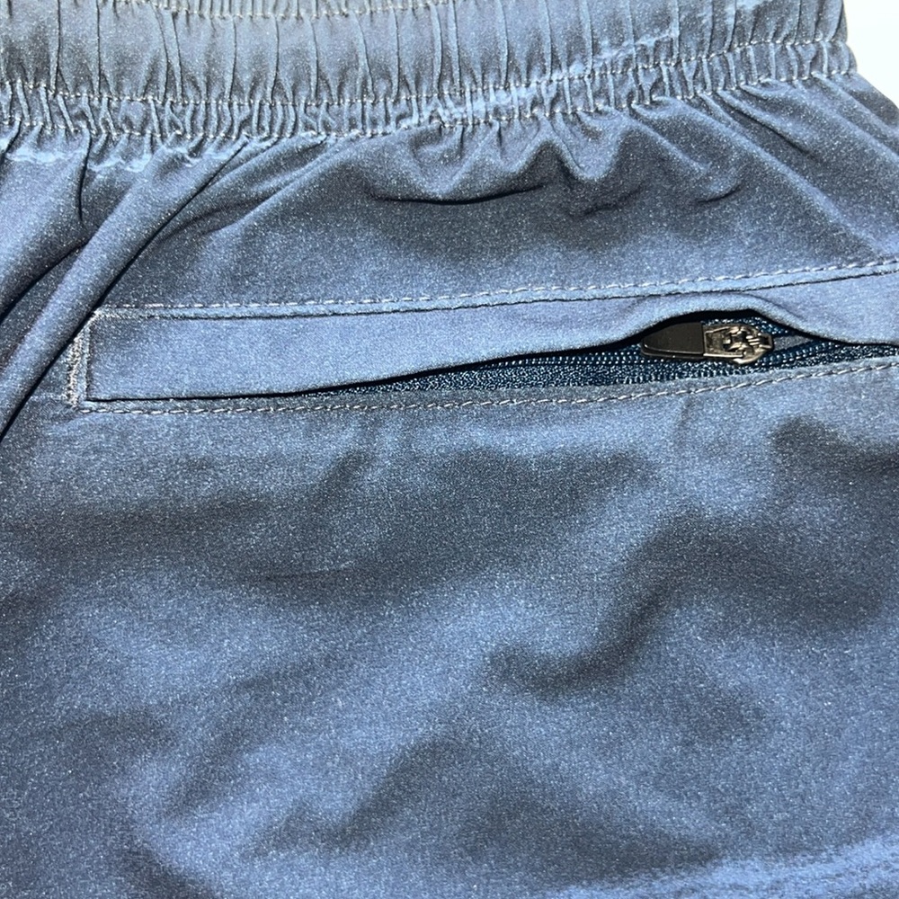 NEW Navy Toes on the Nose Swim Shorts with 2 Front Pockets Back Zip Pocket Small - Picture 5 of 5